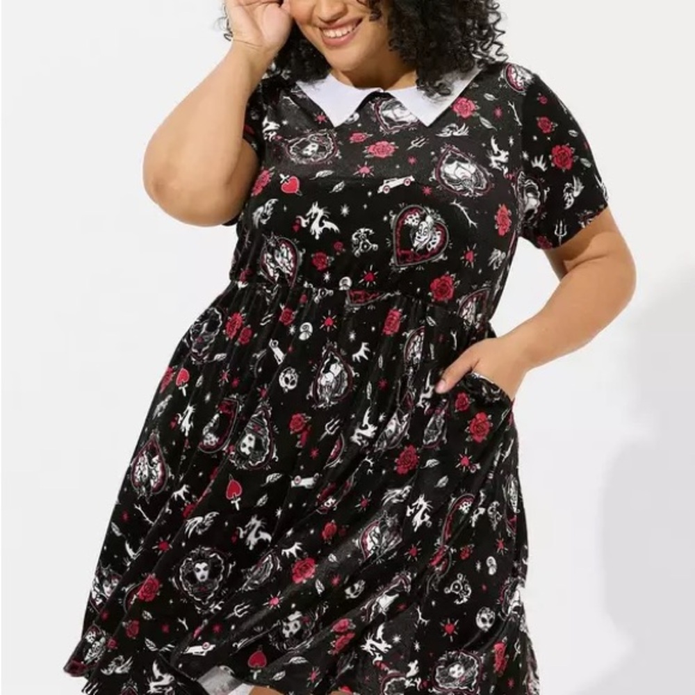 Disney Villains Skater Midi Stretch Velvet Collared Dress